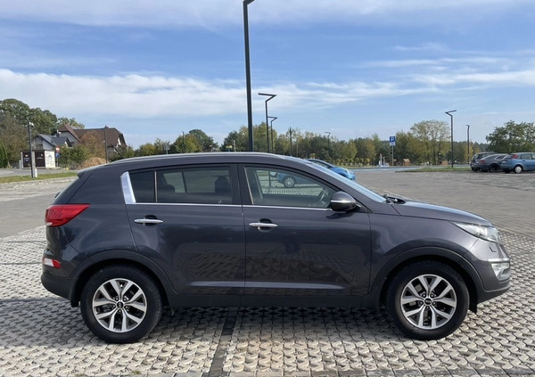 Kia Sportage cena 51500 przebieg: 153000, rok produkcji 2014 z Starachowice małe 596
